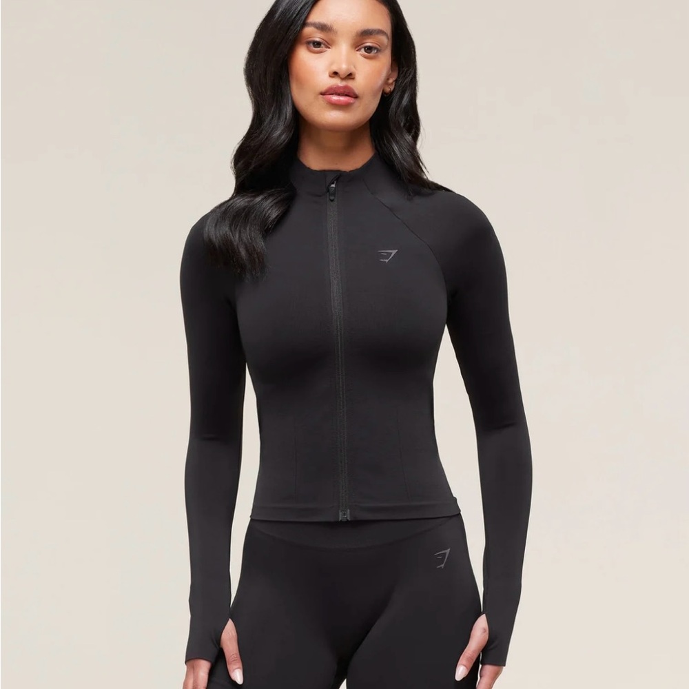 Soft sculpt zip up